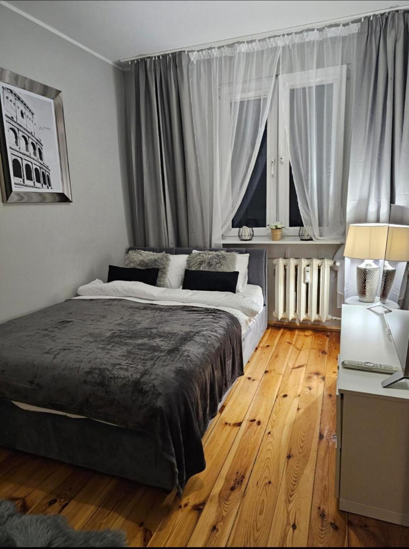 Apartment In Zyrardow 10Min To Suntago Exterior photo